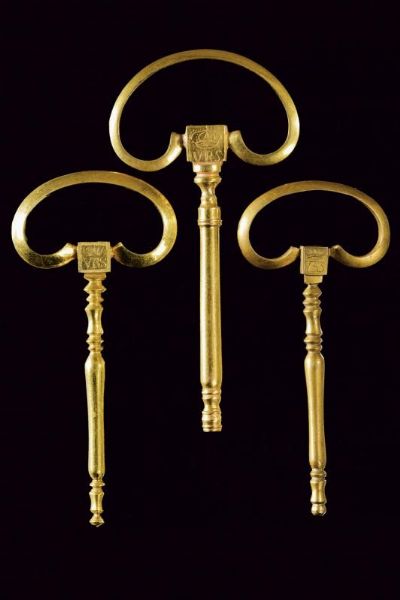 Lotto di tre chiavi da ciambellano  - Asta Medaglie, Decorazioni e Ordini - Associazione Nazionale - Case d'Asta italiane