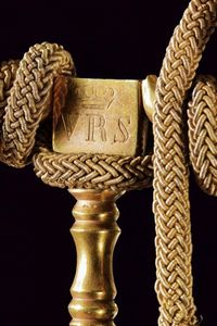 Chiave da Ciambellano con monogramma VRS  - Asta Medaglie, Decorazioni e Ordini - Associazione Nazionale - Case d'Asta italiane