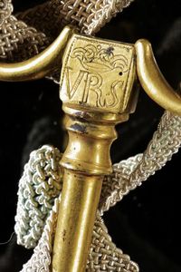 Chiave da Ciambellano con monogramma VRS  - Asta Medaglie, Decorazioni e Ordini - Associazione Nazionale - Case d'Asta italiane