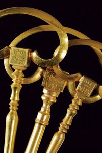 Lotto di tre chiavi da ciambellano  - Asta Medaglie, Decorazioni e Ordini - Associazione Nazionale - Case d'Asta italiane