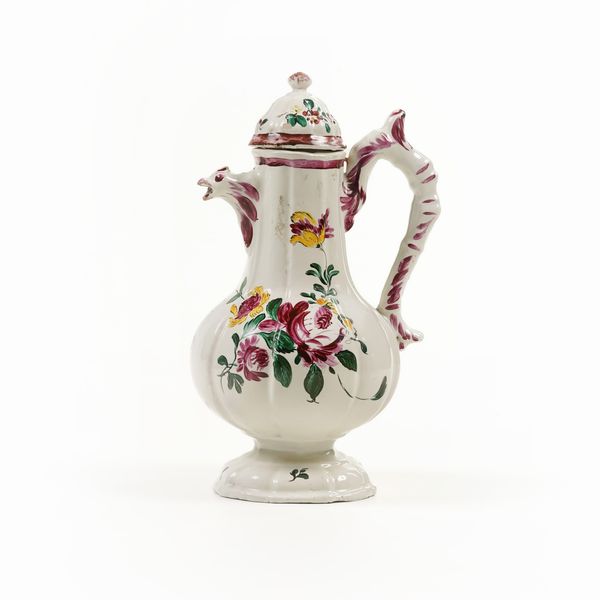 Caffettiera.<BR>Probabilmente Monte Milone (Pollenza), seconda met del XVIII secolo.  - Asta Maioliche e Porcellane - Associazione Nazionale - Case d'Asta italiane