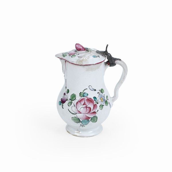 Lattiera con coperchio.<BR>Francia dell'est, seconda met del XVIII secolo.  - Asta Maioliche e Porcellane - Associazione Nazionale - Case d'Asta italiane