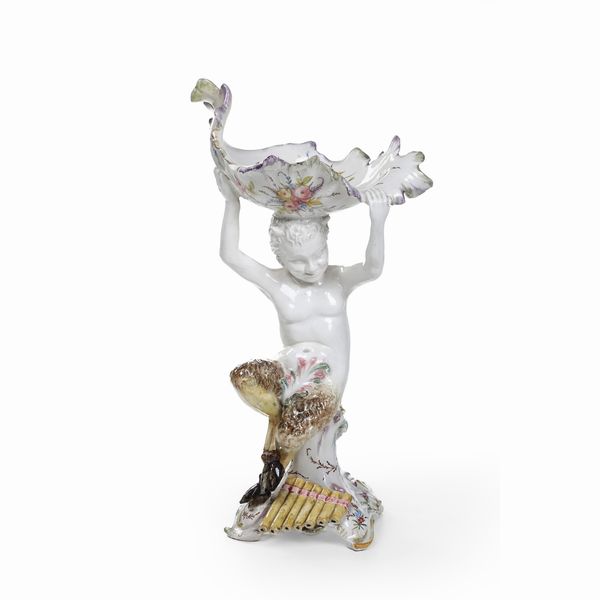 Alzatina.<BR>Nove, Manifattura Antonibon, fine del XIX secolo.  - Asta Maioliche e Porcellane - Associazione Nazionale - Case d'Asta italiane