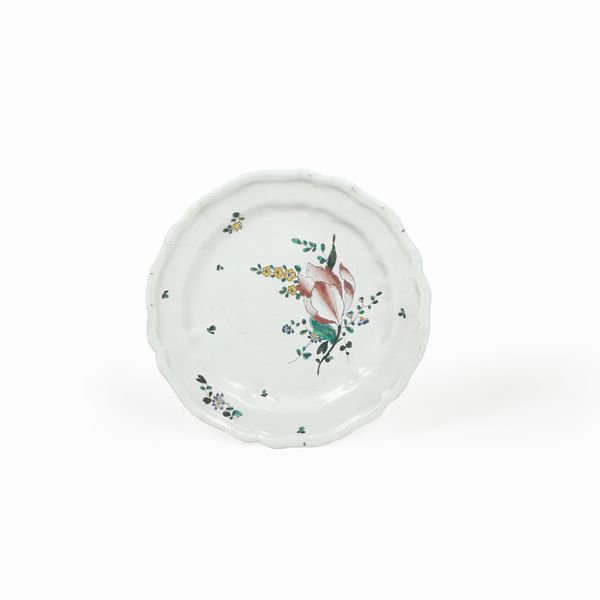 Piatto.<BR>Lombardia, probabilmente Milano, 1780 circa.  - Asta Maioliche e Porcellane - Associazione Nazionale - Case d'Asta italiane