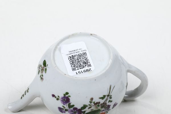 Teiera.<BR>Nove, Manifattura Antonibon, seconda met del XVIII secolo.  - Asta Maioliche e Porcellane - Associazione Nazionale - Case d'Asta italiane