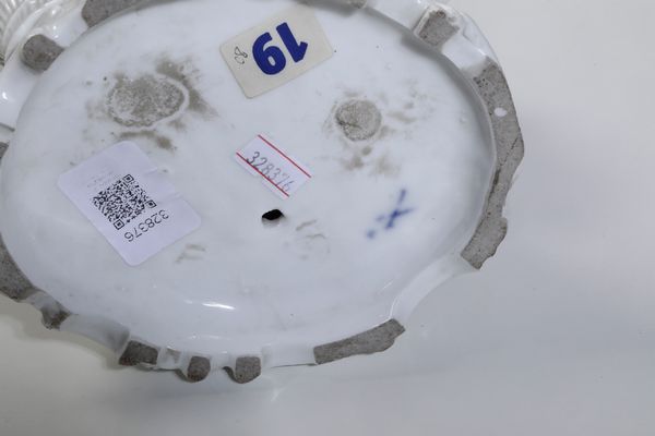 Gruppo.<BR>Probabilmente Parigi, verso il 1900.  - Asta Maioliche e Porcellane - Associazione Nazionale - Case d'Asta italiane