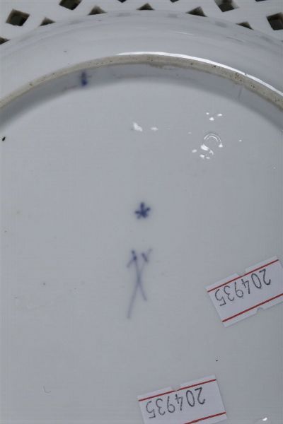 Coppia di piatti.<BR>Meissen, periodo Marcolini, 1780 circa.  - Asta Maioliche e Porcellane - Associazione Nazionale - Case d'Asta italiane