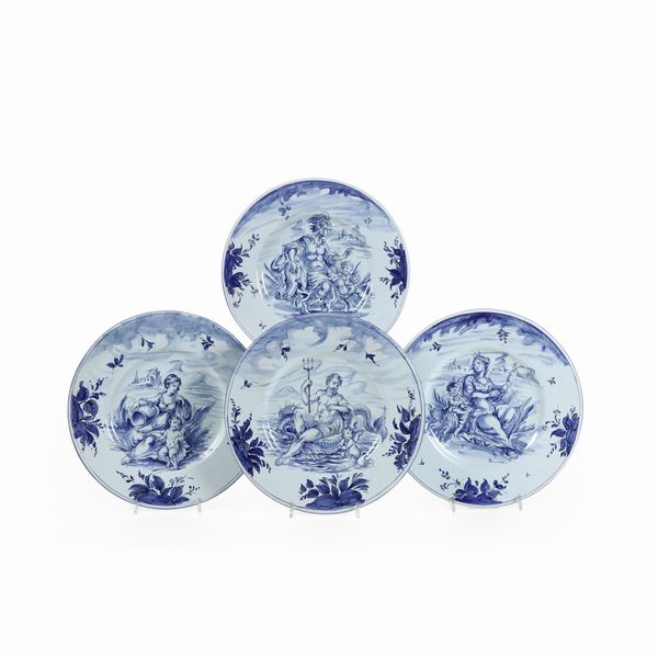 Quattro piatti.<BR>Albisola, Manifattura Giuseppe Mazzotti, primi decenni del '900.  - Asta Maioliche e Porcellane - Associazione Nazionale - Case d'Asta italiane