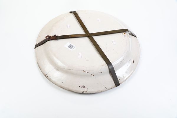 Piatto.<BR>Campania (Vietri ?), XIX - inizi XX secolo.  - Asta Maioliche e Porcellane - Associazione Nazionale - Case d'Asta italiane