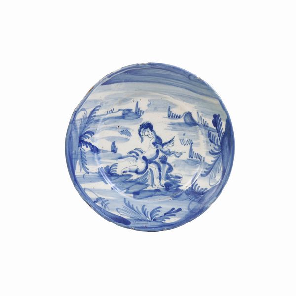 Piatto.<BR>Albisola, XVIII secolo.  - Asta Maioliche e Porcellane - Associazione Nazionale - Case d'Asta italiane