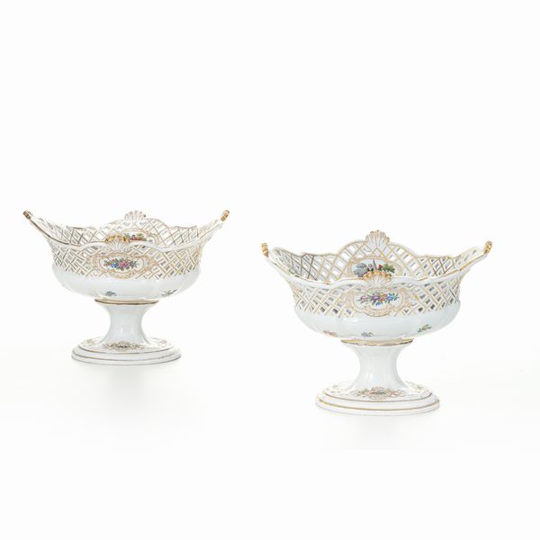Coppia di alzatine.<BR>Meissen, prima met del XX secolo.  - Asta Maioliche e Porcellane - Associazione Nazionale - Case d'Asta italiane