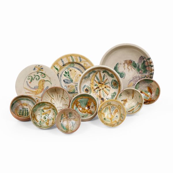 Dodici maioliche graffite.<BR>Veneto, XV-XVII secolo.  - Asta Maioliche e Porcellane - Associazione Nazionale - Case d'Asta italiane