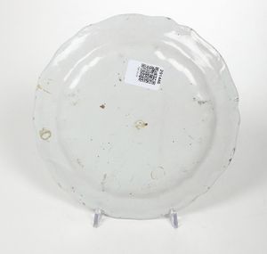 Piatto.<BR>Lombardia, probabilmente Milano, 1780 circa.  - Asta Maioliche e Porcellane - Associazione Nazionale - Case d'Asta italiane