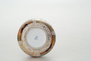 Coppia di bottiglie.<BR>Germania, Dresda, Manifattura di Helena Wolfsohn, fine del XIX secolo.  - Asta Maioliche e Porcellane - Associazione Nazionale - Case d'Asta italiane