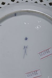 Coppia di piatti.<BR>Meissen, periodo Marcolini, 1780 circa.  - Asta Maioliche e Porcellane - Associazione Nazionale - Case d'Asta italiane