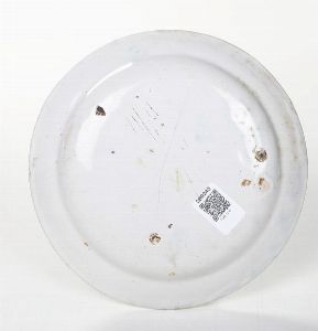 Piatto.<BR>Nove, Manifattura Gio Batta Antonibon, 1728-1738.  - Asta Maioliche e Porcellane - Associazione Nazionale - Case d'Asta italiane