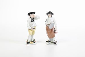 Due figurine.<BR>Parigi, Manifattura Samson, primi del XX secolo.  - Asta Maioliche e Porcellane - Associazione Nazionale - Case d'Asta italiane