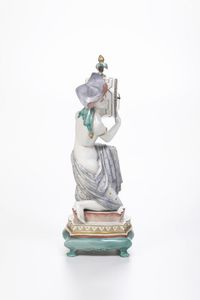 Orologio da tavolo Art Dco.<BR>Germania, Manifattura di Nymphenburg, 1930 circa.<BR>Modello di Josef Wackerle del 1922.<BR>  - Asta Maioliche e Porcellane - Associazione Nazionale - Case d'Asta italiane