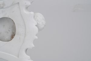 Grande figura di gentiluomo, datata 1844.  - Asta Maioliche e Porcellane - Associazione Nazionale - Case d'Asta italiane