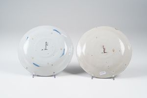 Due piatti.<BR>Savona, met del XVIII secolo circa.  - Asta Maioliche e Porcellane - Associazione Nazionale - Case d'Asta italiane