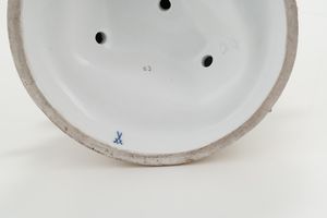 Gruppo galante.<BR>Meissen, XX secolo.  - Asta Maioliche e Porcellane - Associazione Nazionale - Case d'Asta italiane