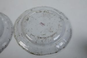 Coppia di piatti. <BR>Lombardia, probabilmente Milano, seconda met del XVIII secolo.  - Asta Maioliche e Porcellane - Associazione Nazionale - Case d'Asta italiane