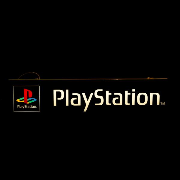 PlayStation  - Asta Manifesti d'Epoca e Collectible - Associazione Nazionale - Case d'Asta italiane