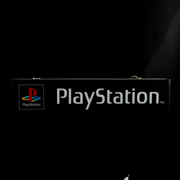 PlayStation  - Asta Manifesti d'Epoca e Collectible - Associazione Nazionale - Case d'Asta italiane