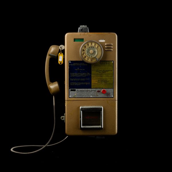 Telefono a gettoni  - Asta Manifesti d'Epoca e Collectible - Associazione Nazionale - Case d'Asta italiane