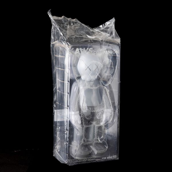 KAWS : Companion Open Edition  - Asta Manifesti d'Epoca e Collectible - Associazione Nazionale - Case d'Asta italiane