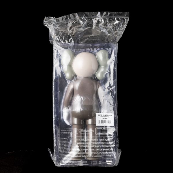 KAWS : Open Edition Companion  - Asta Manifesti d'Epoca e Collectible - Associazione Nazionale - Case d'Asta italiane