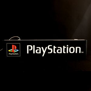 PlayStation  - Asta Manifesti d'Epoca e Collectible - Associazione Nazionale - Case d'Asta italiane