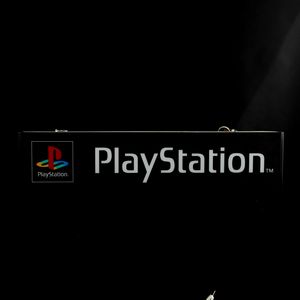 PlayStation  - Asta Manifesti d'Epoca e Collectible - Associazione Nazionale - Case d'Asta italiane