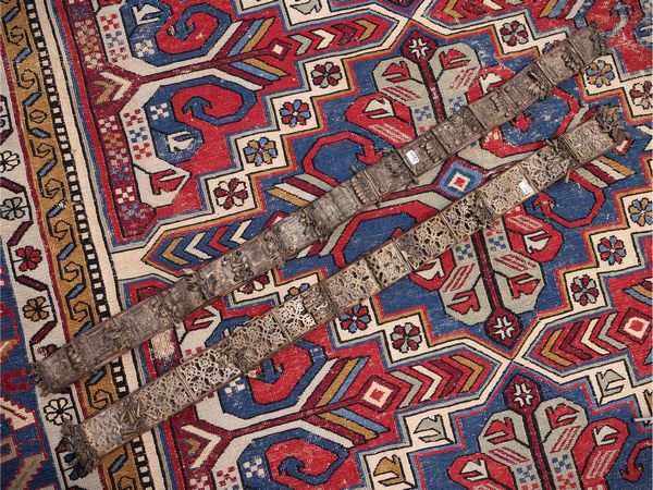 Due cinture copte in metallo  - Asta Dimore fiorentine - Associazione Nazionale - Case d'Asta italiane