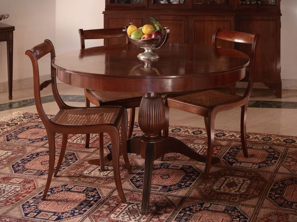 Tavolo tondo da pranzo in mogano  - Asta Dimore fiorentine - Associazione Nazionale - Case d'Asta italiane