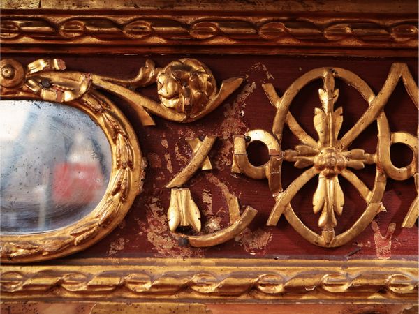 Console in legno tinto rosso pompeiano e lumeggiato in oro  - Asta Dimore fiorentine - Associazione Nazionale - Case d'Asta italiane