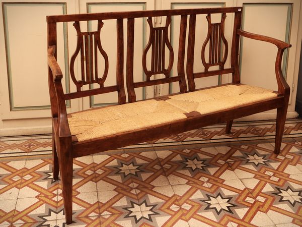 Divanetto a panca in noce  - Asta Dimore fiorentine - Associazione Nazionale - Case d'Asta italiane