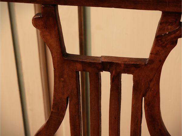 Divanetto a panca in noce  - Asta Dimore fiorentine - Associazione Nazionale - Case d'Asta italiane