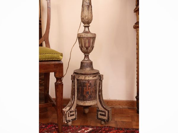 Coppia di torcere in legno laccato e argentato  - Asta Dimore fiorentine - Associazione Nazionale - Case d'Asta italiane