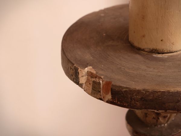 Coppia di torcere in legno laccato e argentato  - Asta Dimore fiorentine - Associazione Nazionale - Case d'Asta italiane