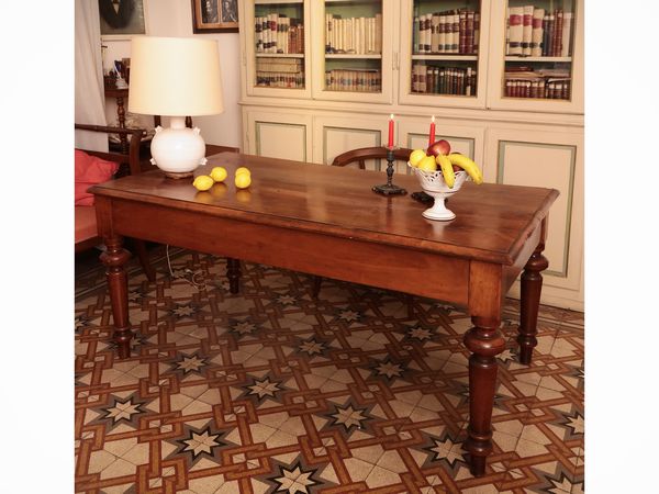 Tavolo da biblioteca in noce  - Asta Dimore fiorentine - Associazione Nazionale - Case d'Asta italiane