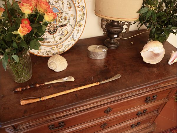 Cassettone in noce  - Asta Dimore fiorentine - Associazione Nazionale - Case d'Asta italiane