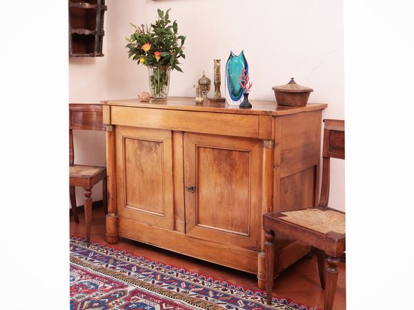 Credenza in ciliegio  - Asta Dimore fiorentine - Associazione Nazionale - Case d'Asta italiane