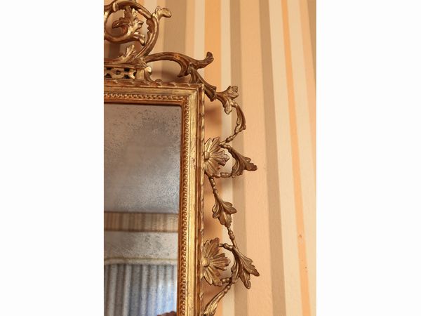 Specchiera con cornice in legno intagliato e dorato  - Asta Dimore fiorentine - Associazione Nazionale - Case d'Asta italiane