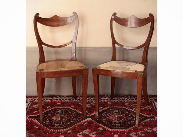 Serie di quattro sedie in noce  - Asta Dimore fiorentine - Associazione Nazionale - Case d'Asta italiane