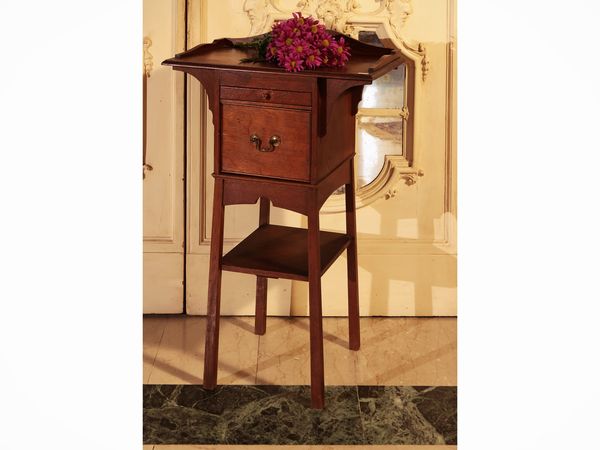 Piccolo tavolino in rovere  - Asta Dimore fiorentine - Associazione Nazionale - Case d'Asta italiane