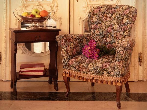 Poltroncina imbottita  - Asta Dimore fiorentine - Associazione Nazionale - Case d'Asta italiane