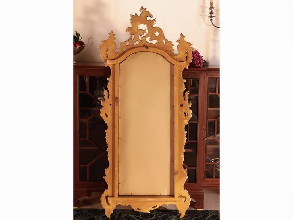 Specchiera in legno intagliato e argentato  - Asta Dimore fiorentine - Associazione Nazionale - Case d'Asta italiane