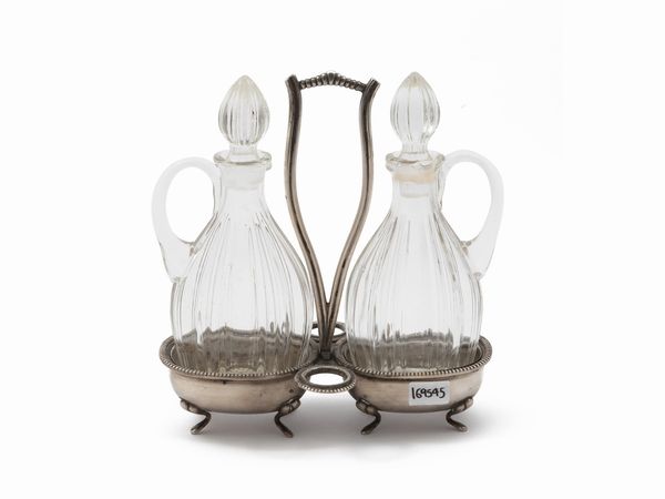 Oliera in argento  - Asta Dimore fiorentine - Associazione Nazionale - Case d'Asta italiane