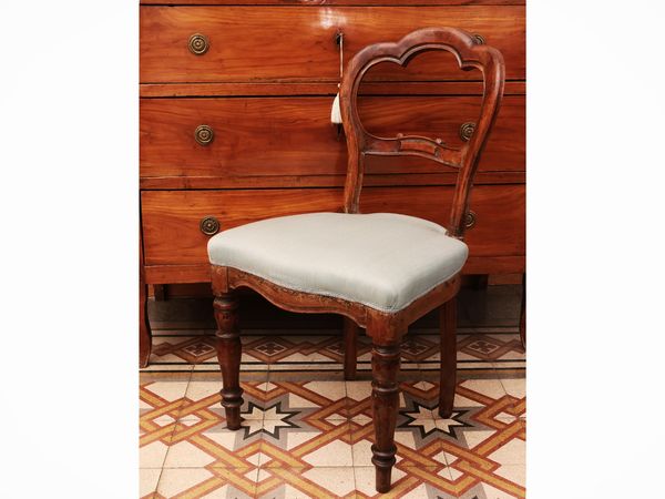 Coppia di sedie in noce  - Asta Dimore fiorentine - Associazione Nazionale - Case d'Asta italiane